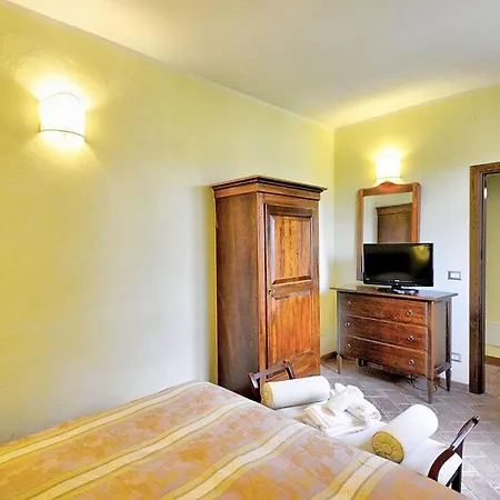 Via Lippia Sleeps 3 With Pool *